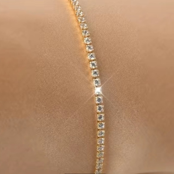 NWT 18K Gold Plated Adjustable Tennis Bracelet Inlaid Shiny Cubic Zircon - Picture 2 of 9